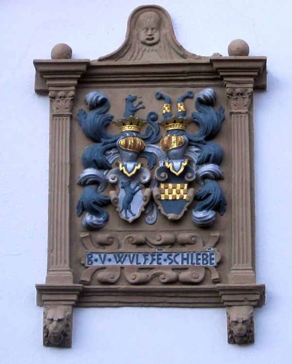 Lemgo Mittelstraße 128-130 ehemaliger Wulfenhof Wappen